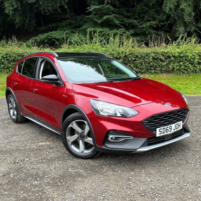 Ford Focus 1.0 Active Petrol Red