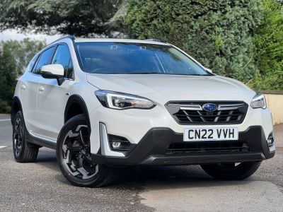 Subaru XV 2.0i e-Boxer SE Premium 5dr Lineartronic Hatchback Petrol/Electric Hybrid WHITE at Subaru Used Vehicle Locator Coleshill