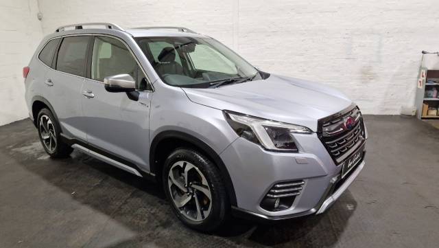 Subaru Forester 2.0i e-Boxer XE Premium 5dr Lineartronic Four Wheel Drive Petrol / Electric Hybrid Ice Silver