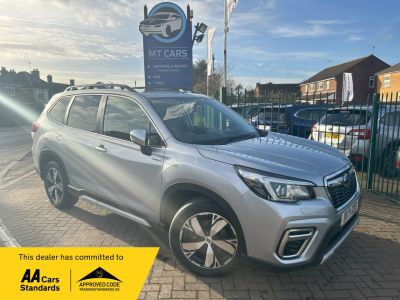 Subaru Forester 2.0i e-Boxer XE Premium 5dr Lineartronic Estate Petrol/Electric Hybrid SILVER at Subaru Used Vehicle Locator Coleshill