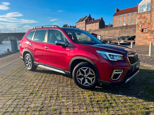 Subaru Forester 2.0i e-Boxer XE 5dr Lineartronic Estate Petrol / Electric Hybrid Red