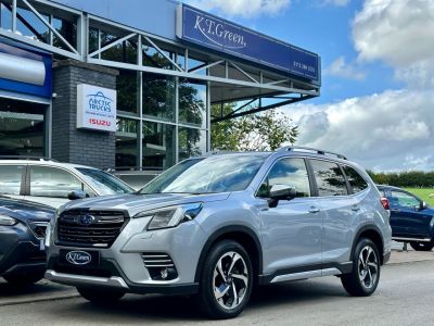 Subaru Forester 2.0 I XE PREMIUM 5d 148 BHP Estate Hybrid SILVER at Subaru Used Vehicle Locator Coleshill