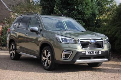 Subaru Forester 2.0i e-Boxer XE Premium 5dr Lineartronic Estate Petrol/Electric Hybrid GREEN at Subaru Used Vehicle Locator Coleshill