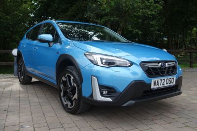 Subaru XV 2.0i e-Boxer SE 5dr Lineartronic Hatchback Petrol / Electric Hybrid Blue at Subaru Used Vehicle Locator Coleshill