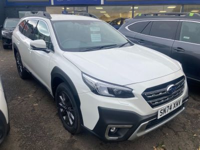 Subaru Outback 2.5i Limited 5dr Lineartronic Estate Petrol Pearl White at Subaru Used Vehicle Locator Coleshill