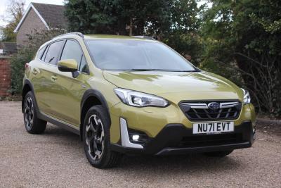 Subaru XV 2.0i e-Boxer SE 5dr Lineartronic Hatchback Petrol/Electric Hybrid YELLOW at Subaru Used Vehicle Locator Coleshill