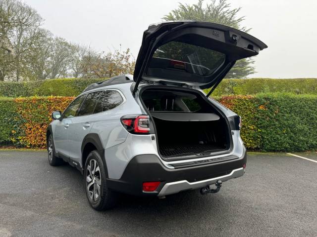 2022 Subaru Outback 2.5i Touring 5dr Lineartronic