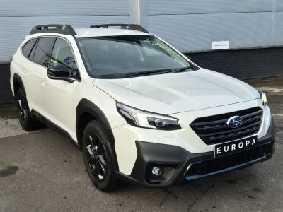 Subaru Outback 2.5i Field 5dr Lineartronic Estate Petrol White Pearle at Subaru Used Vehicle Locator Coleshill