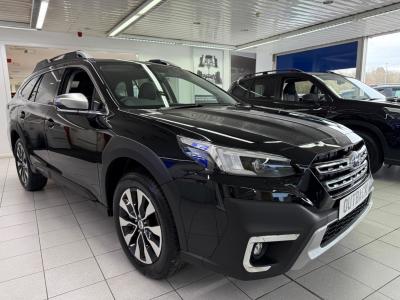 Subaru Outback 2.5i Touring Lineartronic 4WD Euro 6 (s/s) 5dr Estate Petrol Black Sapphire at Subaru Used Vehicle Locator Coleshill