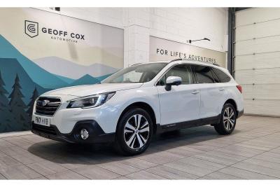 Subaru Outback 2.5i SE Premium Lineartronic 4WD Euro 6 (s/s) 5dr Estate Petrol White at Subaru Used Vehicle Locator Coleshill