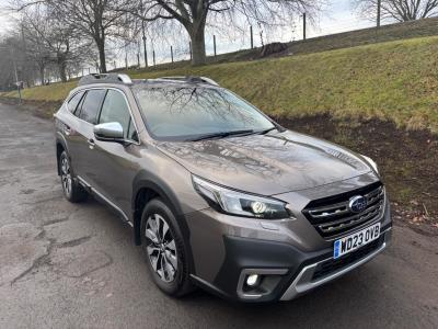 Subaru Outback 2.5i Touring 5dr Lineartronic Estate Petrol GOLD at Subaru Used Vehicle Locator Coleshill