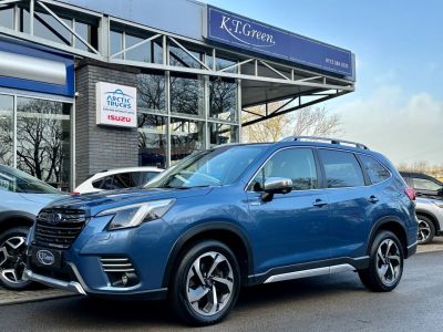 Subaru Forester 2.0 e-Boxer XE Premium SUV 5dr Petrol Hybrid Lineartronic 4WD Euro 6 (s/s) (150 ps) SUV Hybrid BLUE at Subaru Used Vehicle Locator Coleshill