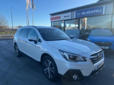 Subaru Outback 2.5i SE Premium 5dr Lineartronic Estate Petrol WHITE at Subaru Used Vehicle Locator Coleshill