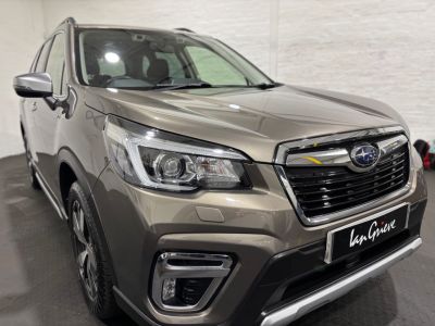 Subaru Forester 2.0i e-Boxer XE Premium 5dr Lineartronic Estate Hybrid Gold at Subaru Used Vehicle Locator Coleshill