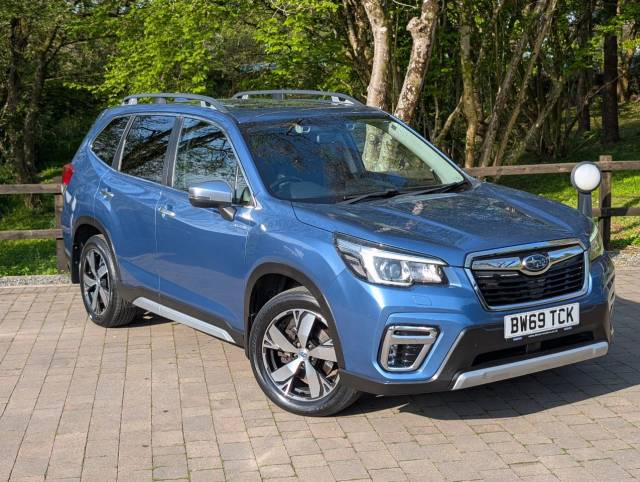 Subaru Forester 2.0i e-Boxer XE Premium 5dr Lineartronic Estate Petrol / Electric Hybrid Blue
