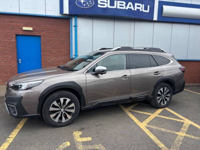 Subaru Outback 2.5i Touring 5dr Lineartronic Estate Petrol GOLD