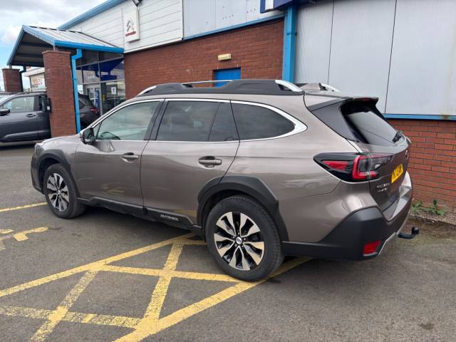 2023 Subaru Outback 2.5i Touring 5dr Lineartronic