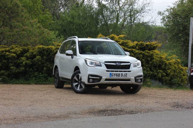 Subaru Forester 2.0 XE 5dr Estate Petrol White