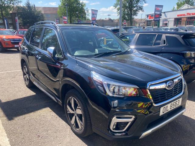 Subaru Forester 2.0i e-Boxer XE Premium 5dr Lineartronic Estate Petrol / Electric Hybrid Black