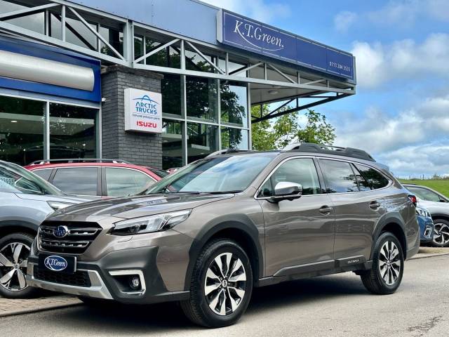Subaru Outback 2.5i Touring Estate 5dr Petrol Lineartronic 4WD Euro 6 (s/s) (169 ps) Estate Petrol GOLD