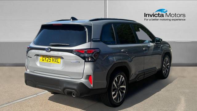 2025 Subaru Forester 2.0i e-Boxer Touring Estate Ltronic Auto - NEW SHA