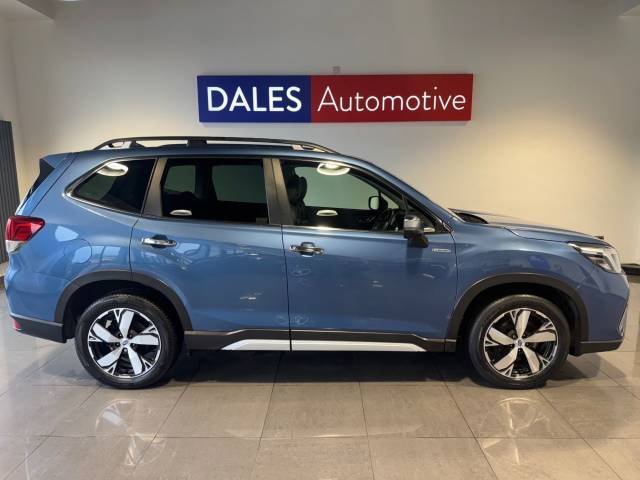2021 Subaru Forester 2.0i e-Boxer XE Premium 5dr Lineartronic