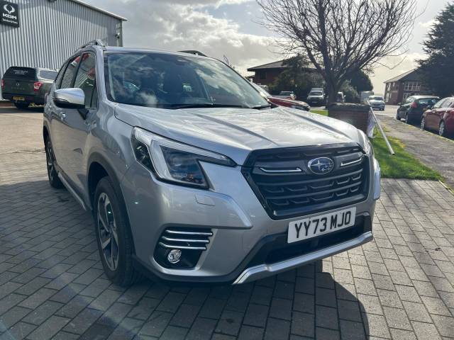 Subaru Forester 2.0i e-Boxer XE Premium 5dr Lineartronic Estate Petrol/Electric Hybrid SILVER