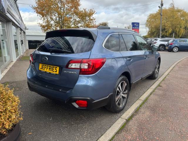 2021 Subaru Outback 2.5i SE Premium 5dr Lineartronic
