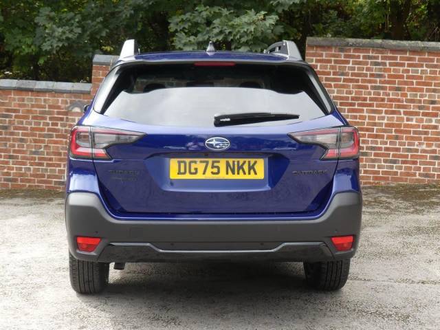 2025 Subaru Outback 2.5i Field 5dr Lineartronic