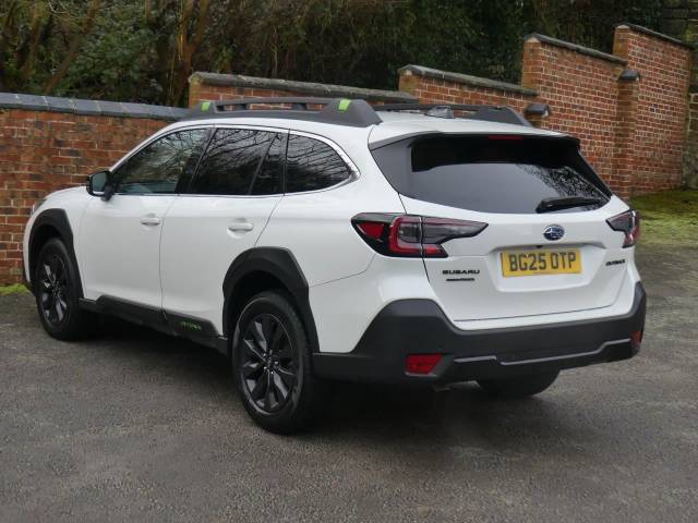 2025 Subaru Outback 2.5i Field 5dr Lineartronic