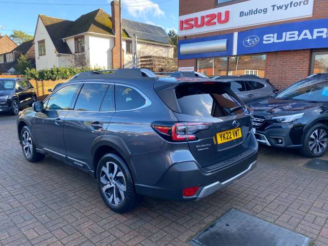 2022 Subaru Outback 2.5i Touring 5dr Lineartronic