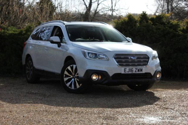 Subaru Outback 2.0D SE Premium 5dr Estate Diesel White