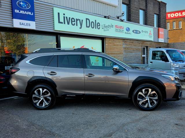 2022 Subaru Outback 2.5i Touring 5dr Lineartronic