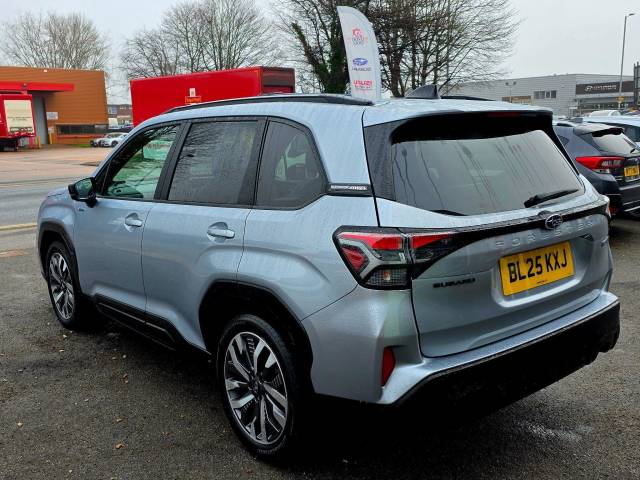 2025 Subaru Forester 2.0i e-Boxer Touring 5dr Lineartronic