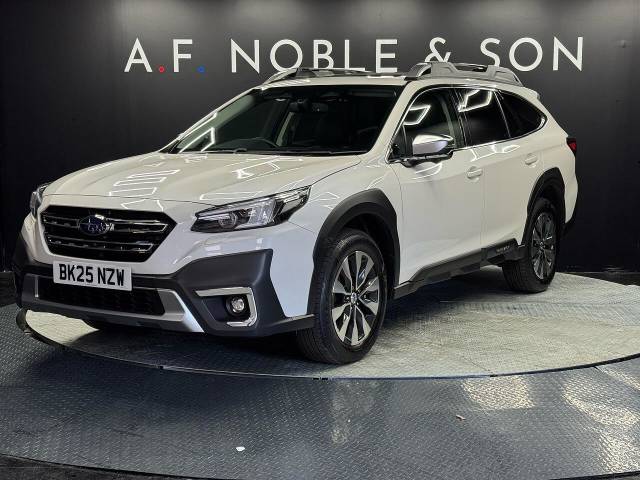 Subaru Outback 2.5i Touring Estate 5dr Petrol Lineartronic 4WD Euro 6 (s/s) (169 ps) Estate Petrol Crystal White