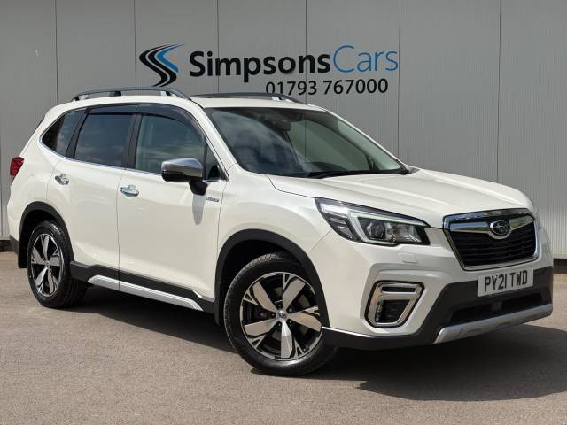 Subaru Forester 2.0i e-Boxer XE Premium 5dr Lineartronic Estate Petrol/Electric Hybrid WHITE