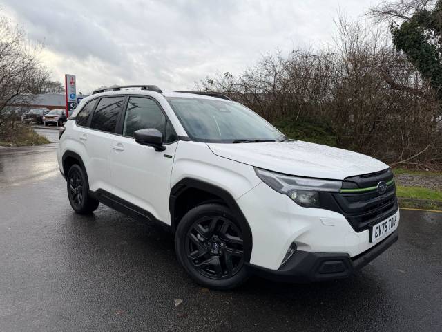Subaru Forester 2.0i e-Boxer Field 5dr Lineartronic Estate Petrol/Electric Hybrid WHITE