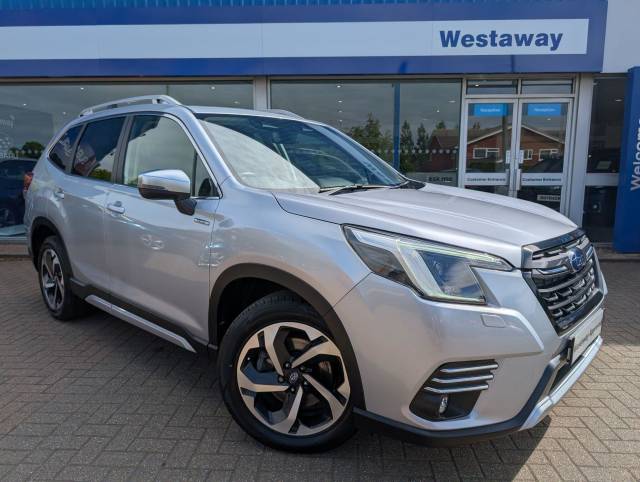 Subaru Forester 2.0i e-Boxer XE Premium 5dr Lineartronic Estate Petrol/Electric Hybrid SILVER
