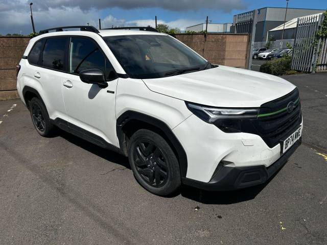 Subaru Forester 2.0i e-Boxer Field 5dr Lineartronic Estate Petrol/Electric Hybrid WHITE