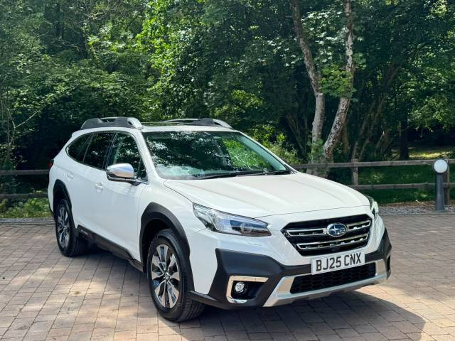 Subaru Outback 2.5i Touring 5dr Lineartronic Estate Petrol White
