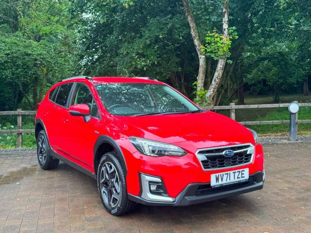 Subaru XV 2.0i e-Boxer SE 5dr Lineartronic Hatchback Petrol / Electric Hybrid Red