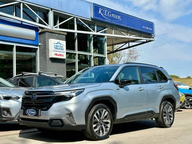 Subaru Forester 2.0 i e-Boxer Touring SUV 5dr Petrol Hybrid Lineartronic 4WD Euro 6 (s/s) (136 ps) SUV Hybrid SILVER