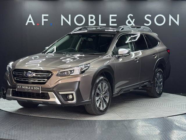 Subaru Outback 2.5i Touring Estate 5dr Petrol Lineartronic 4WD Euro 6 (s/s) (169 ps) Estate Petrol Gold