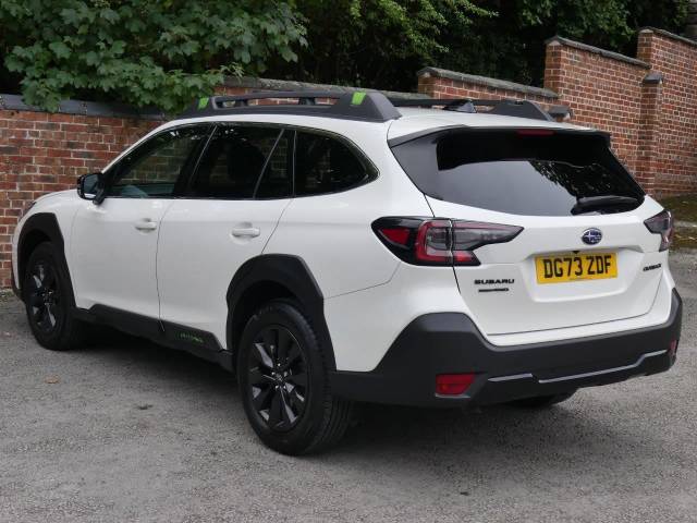 2023 Subaru Outback 2.5i Field 5dr Lineartronic