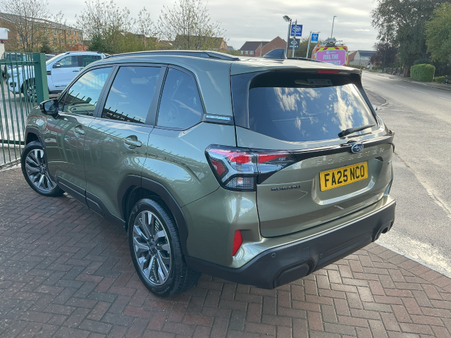 2025 Subaru Forester 2.0i e-Boxer Touring 5dr Lineartronic