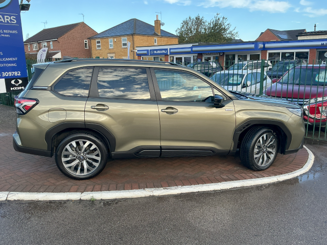 2025 Subaru Forester 2.0i e-Boxer Touring 5dr Lineartronic