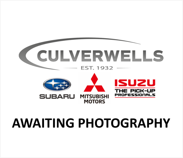 Subaru Outback 2.5i Limited 5dr Lineartronic Estate Petrol White